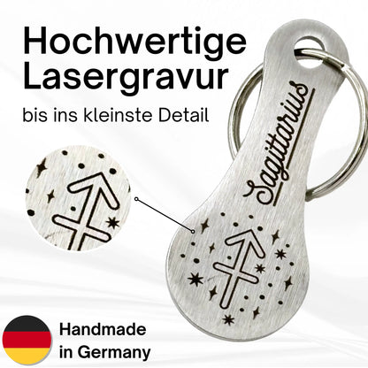 Hochwertiger Einkaufswagenlöser Sagittarius – Lasergravur des Sternzeichens Schütze mit Detailansicht, Handmade in Germany.