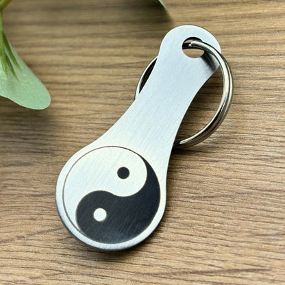 Edelstahl Schlüsselanhänger mit Yin-Yang Symbol – modernes, spirituelles Accessoire für deinen Alltag.