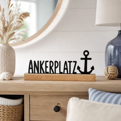 Ankerplatz Deko Aufsteller aus Eichenholz mit schwarzem Anker Motiv