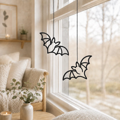 Fledermaus Fensterdeko schwarz zum Aufhängen am Fenster als dezente Halloween Deko